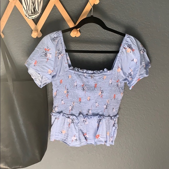 Madewell Smocked Flutter-Sleeve Top in Floral - Picture 2 of 3